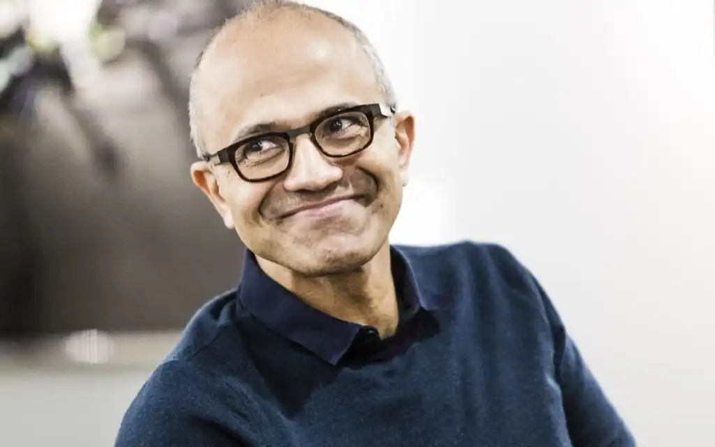 Kritik Satya Nadella pada Industri AI dan Ironi Microsoft