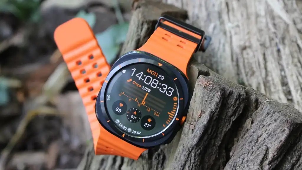 Bocoran render desain jam tangan pintar Samsung Galaxy Watch Ultra 2 dan Galaxy Watch 9