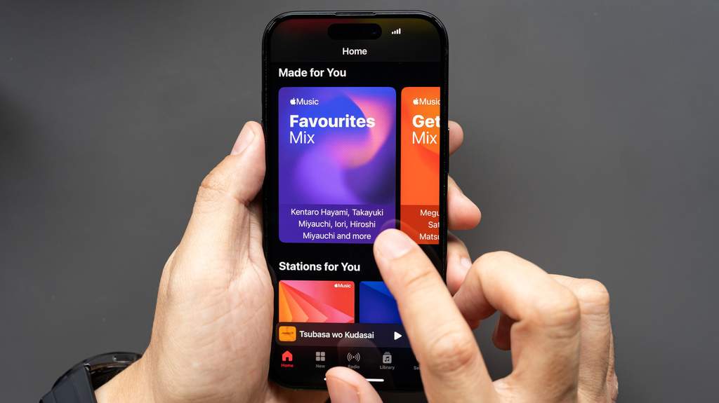 Tampilan antarmuka Apple Music Select pada perangkat Apple